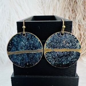 Bohemian chic aged brass tone blue circle disc earrings pierced
